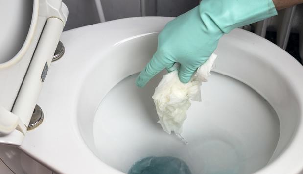 Tabu: Feuchttücher im WC Tabu: Feuchttücher im WC
