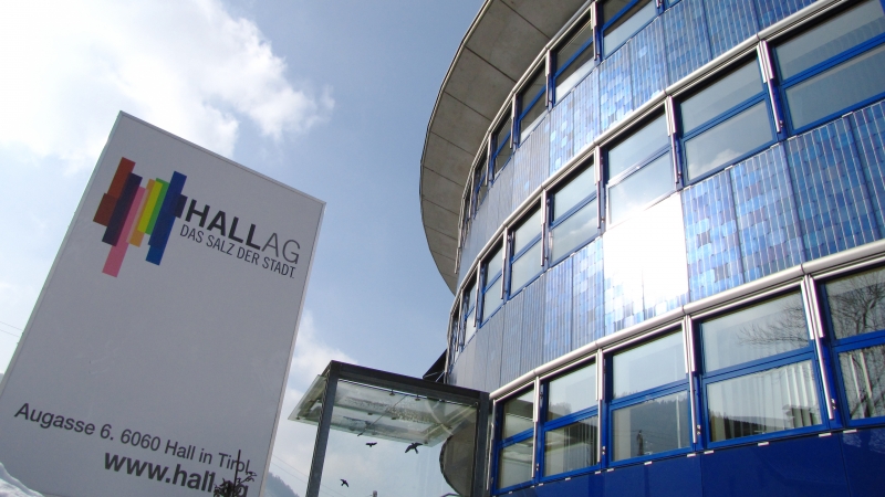 Zentrale Hall AG